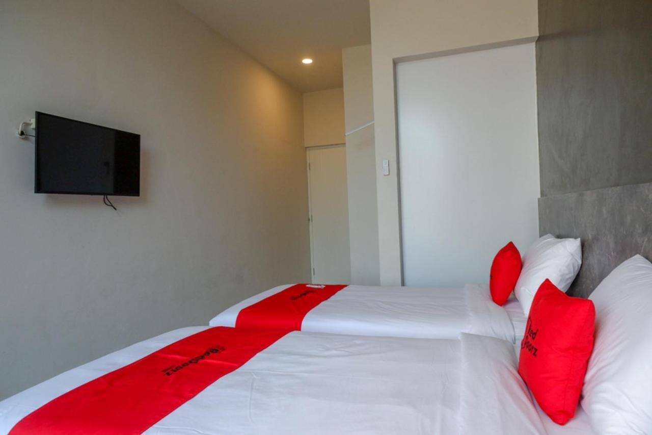 Reddoorz Plus Near Solo Baru Ngoại thất bức ảnh
