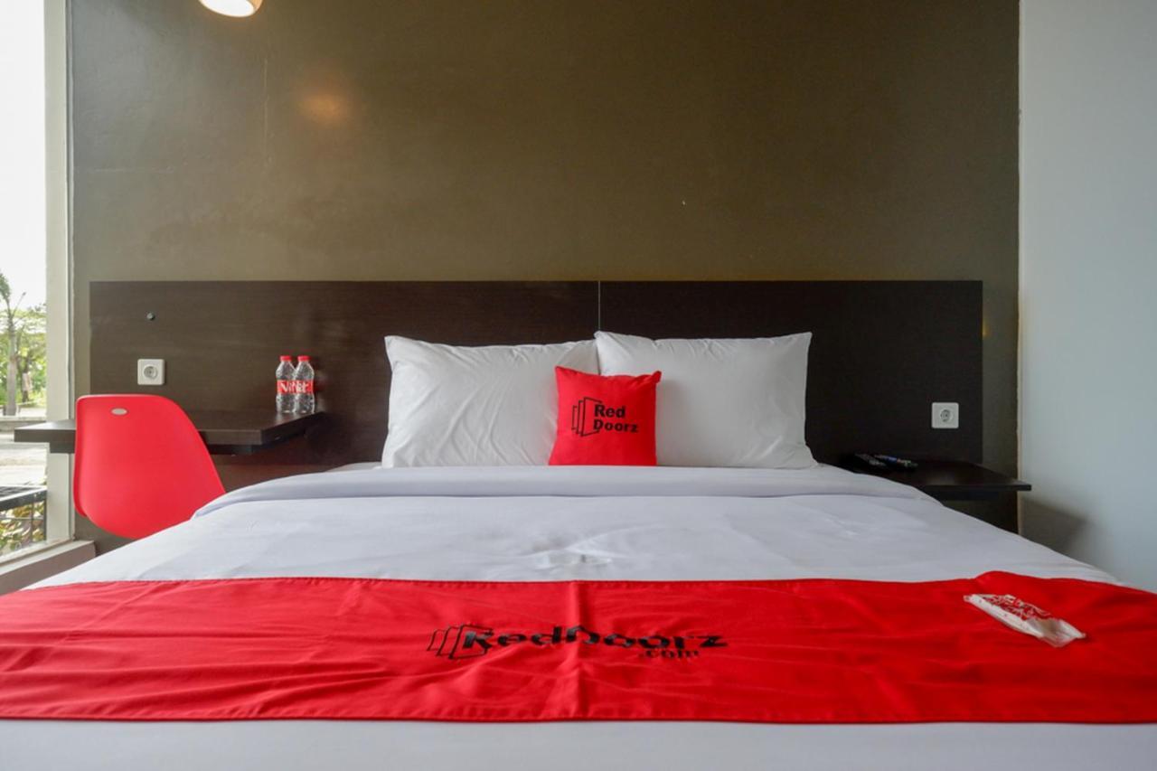 Reddoorz Plus Near Solo Baru Ngoại thất bức ảnh