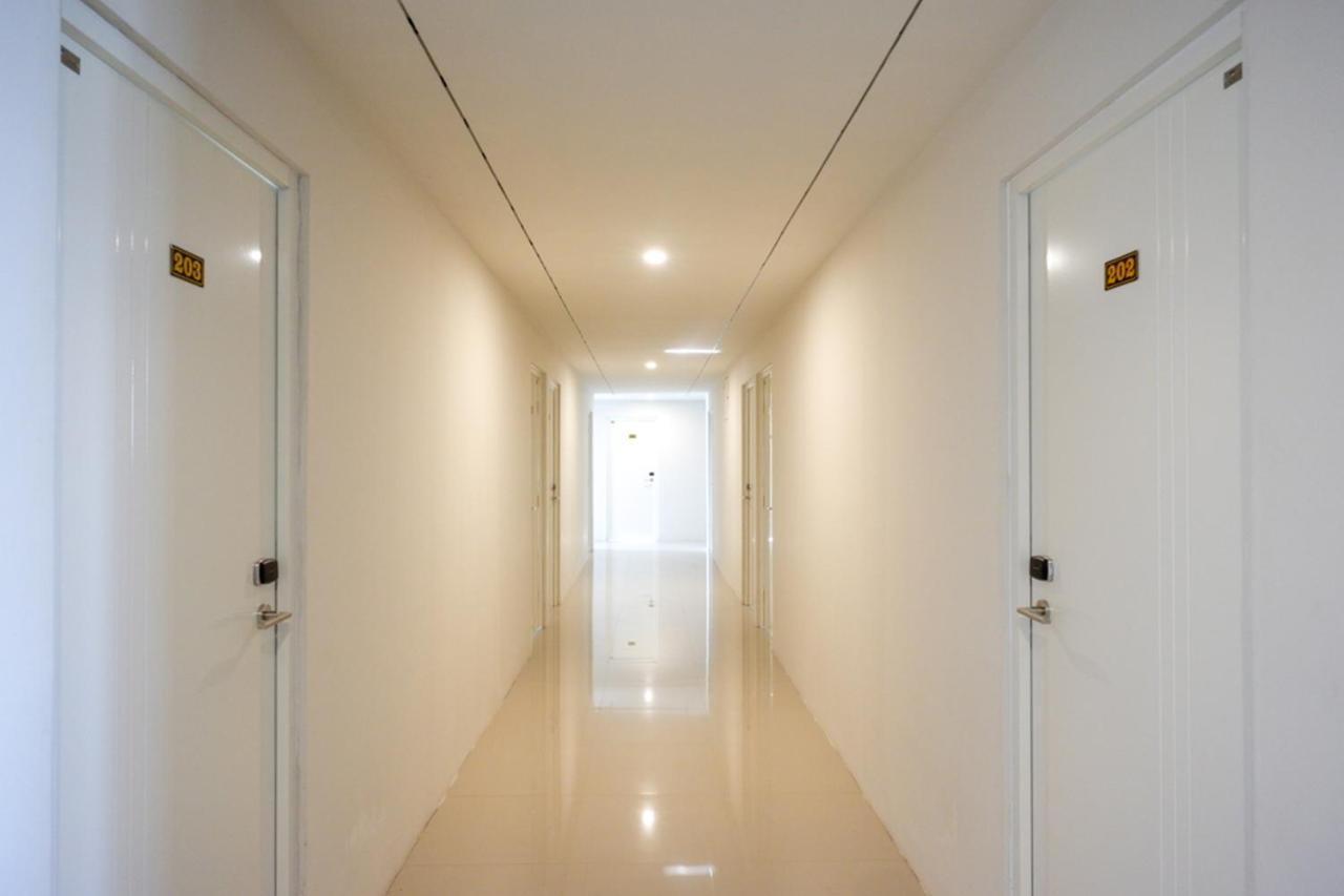 Reddoorz Plus Near Solo Baru Ngoại thất bức ảnh