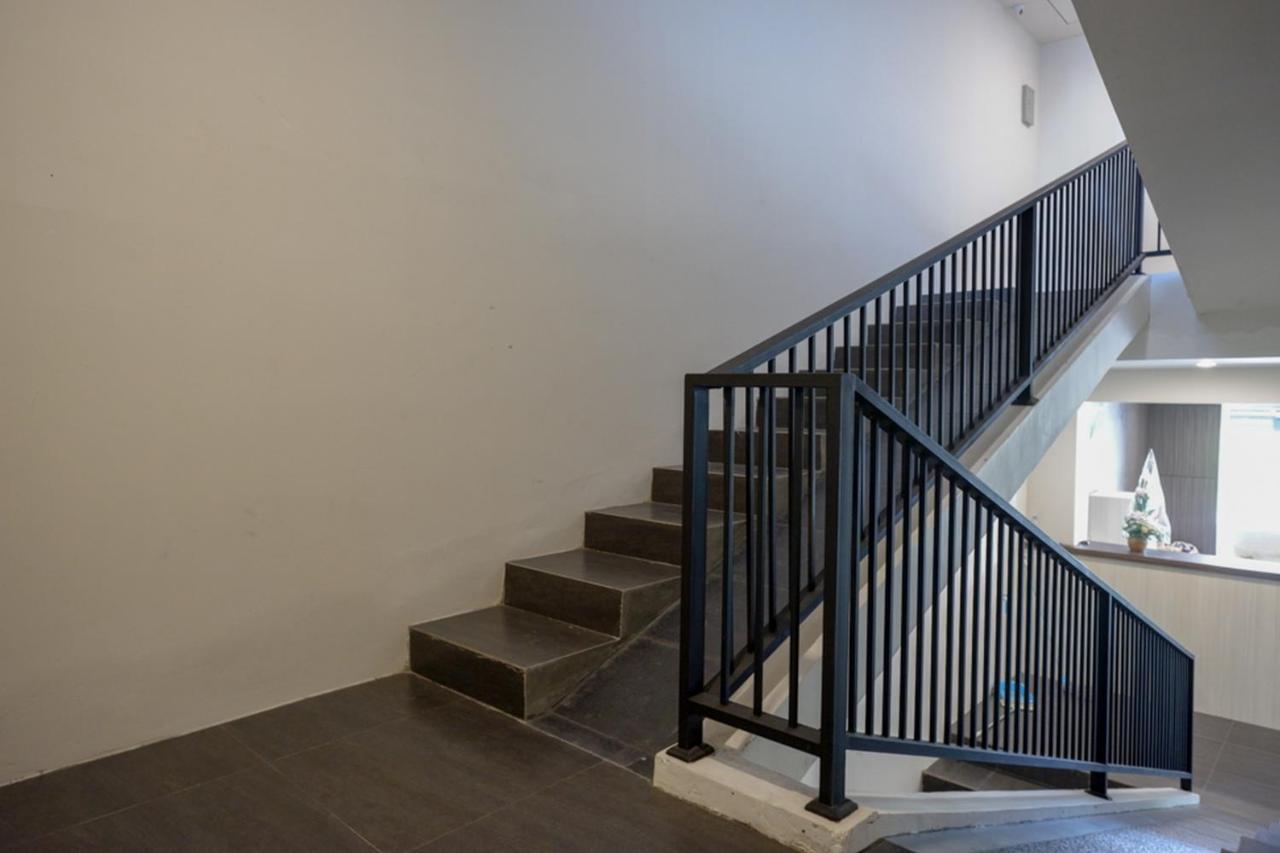 Reddoorz Plus Near Solo Baru Ngoại thất bức ảnh